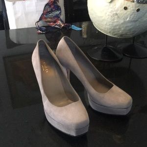 Used Gucci shoes